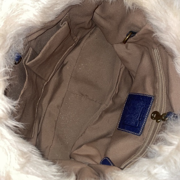 100% Authentic Coach Shearling Bag - Picture 6 of 7
